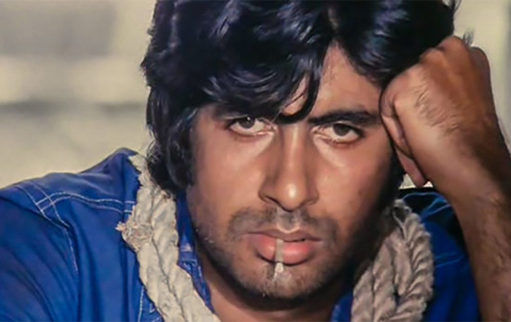 an image of  Amitabh Bachchan  form the movie Sholay - Telikoz